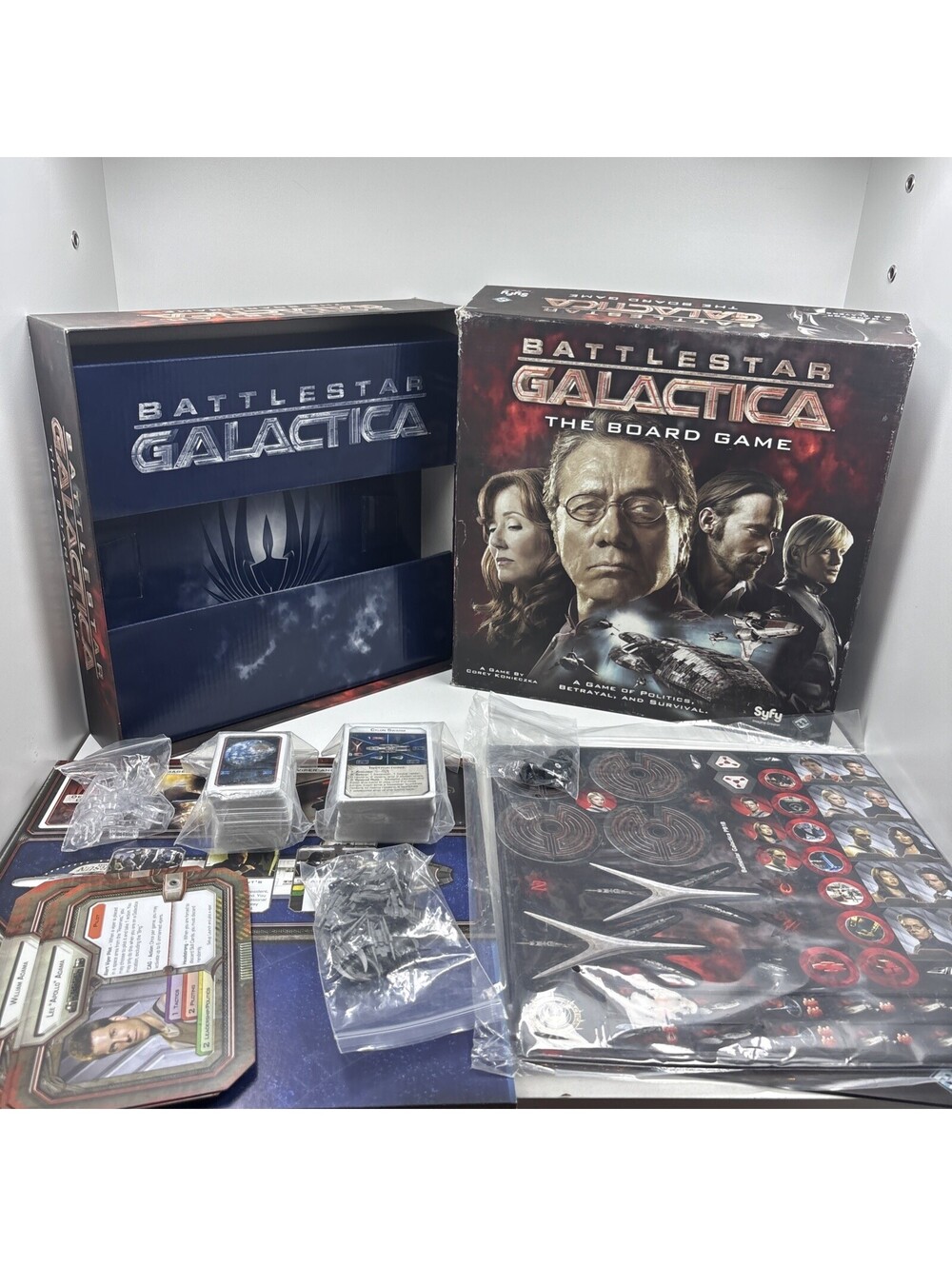Battlestar Galactica The Board Game Fantasy Flight Games 2008 New Open Box*Read*